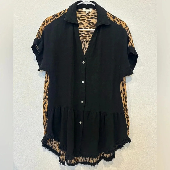Umgee Tunic Black and‎ Leopard, rough hem, mixed print small - Picture 1 of 9